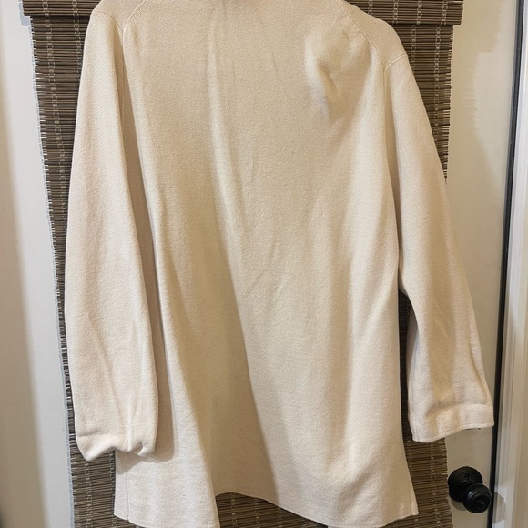 Quince 100% Organic cotton Elegant White Blazer sweater - Picture 5 of 6